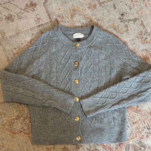 Universal Threads Cable Knit Sweater - Picture 5 of 7